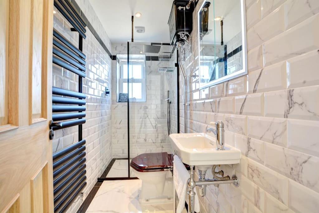 Modern 4 Bedroom Townhouse Perfect Location. Brighton Exteriör bild